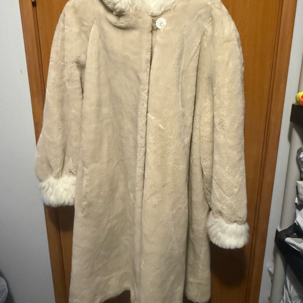 Vintage olympia faux fur coat - Picture 3 of 6